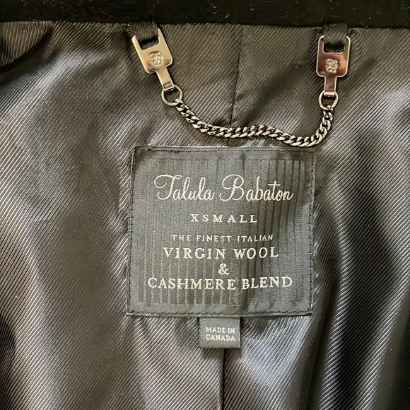 Aritzia - Talula Babaton black coat. Virgin wool and cashmere blend - Picture 3 of 4